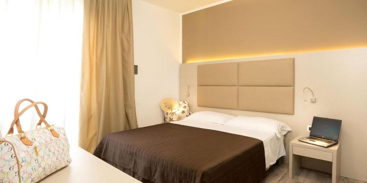 Hotel Trevi Jesolo Extérieur photo